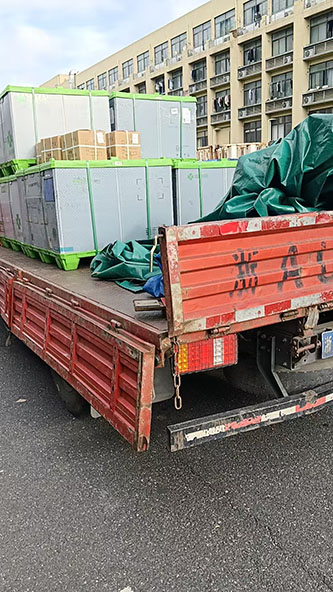 9月30日绍兴诸暨至杭州市钱塘区绿茵鹿与丰悦路交叉口